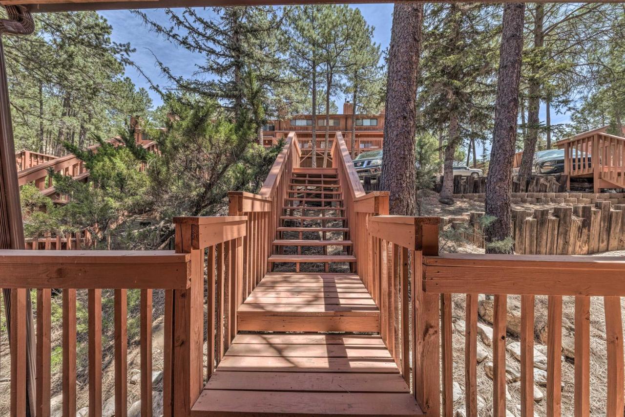 Forested Ruidoso Condo With Deck And Fireplace! ภายนอก รูปภาพ